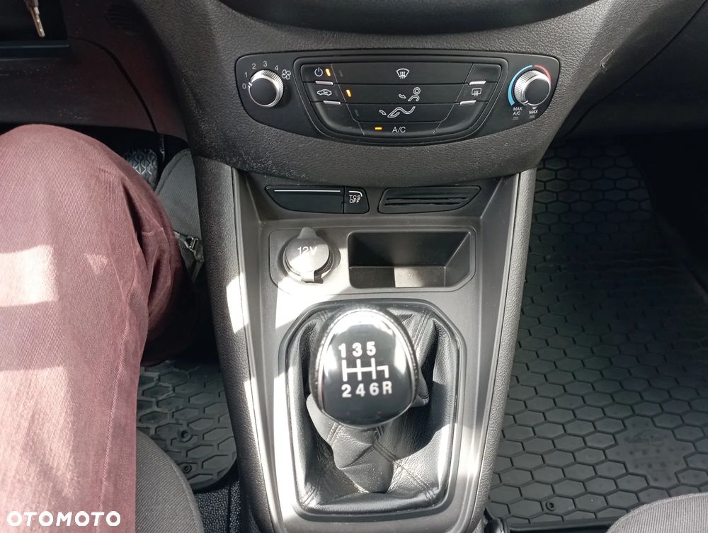 Ford Transit Courier Ambiente - 24