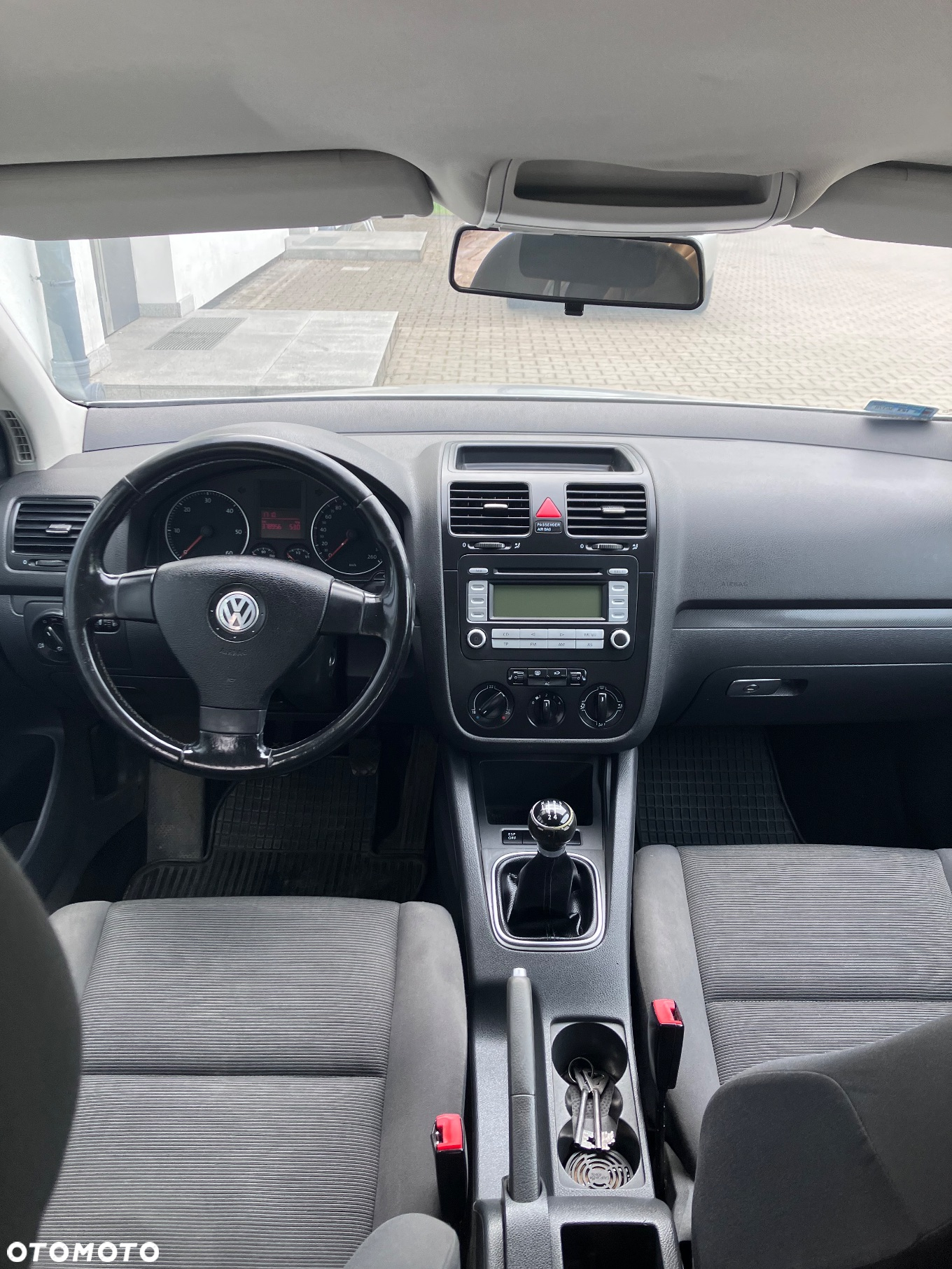 Volkswagen Golf V 1.9 TDI Comfortline - 4