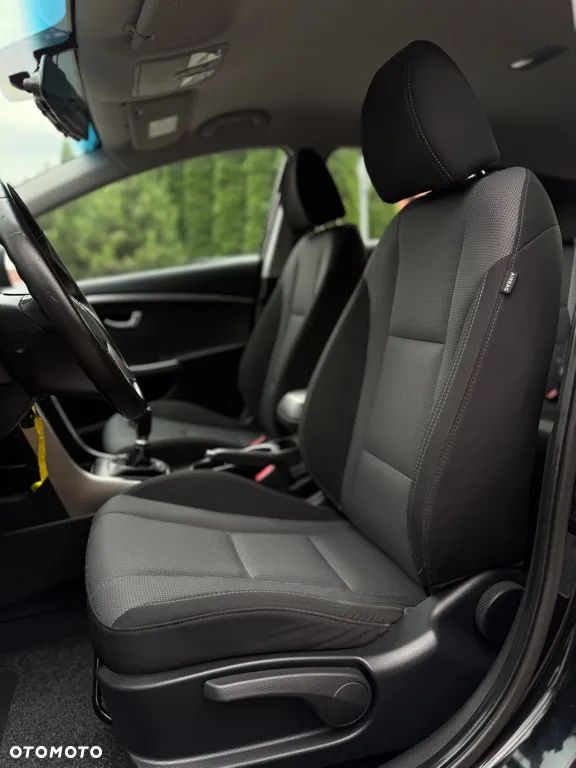 Hyundai i30 1.4 blue Comfort - 24