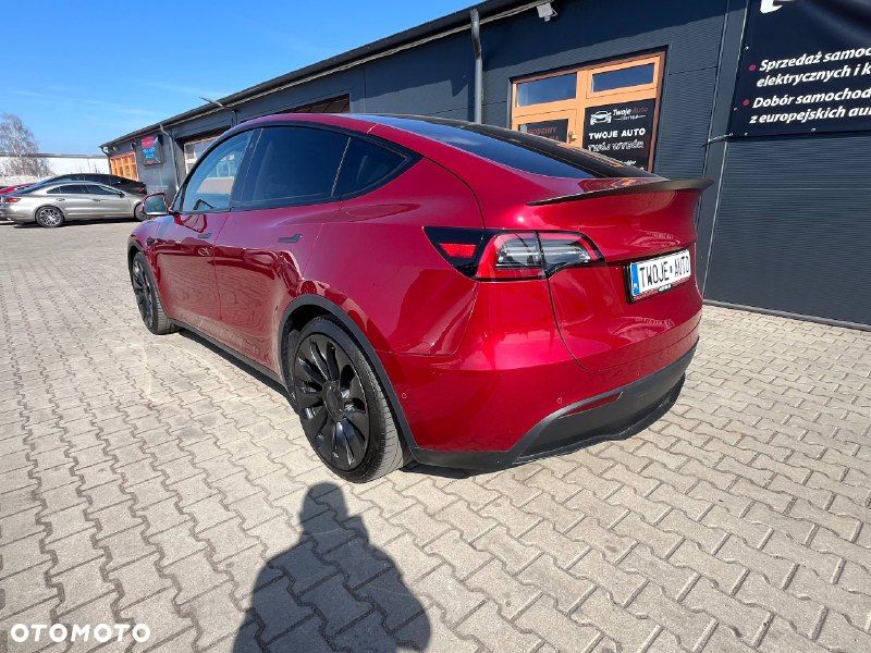 Tesla Y Performance Dual Motor AWD - 9