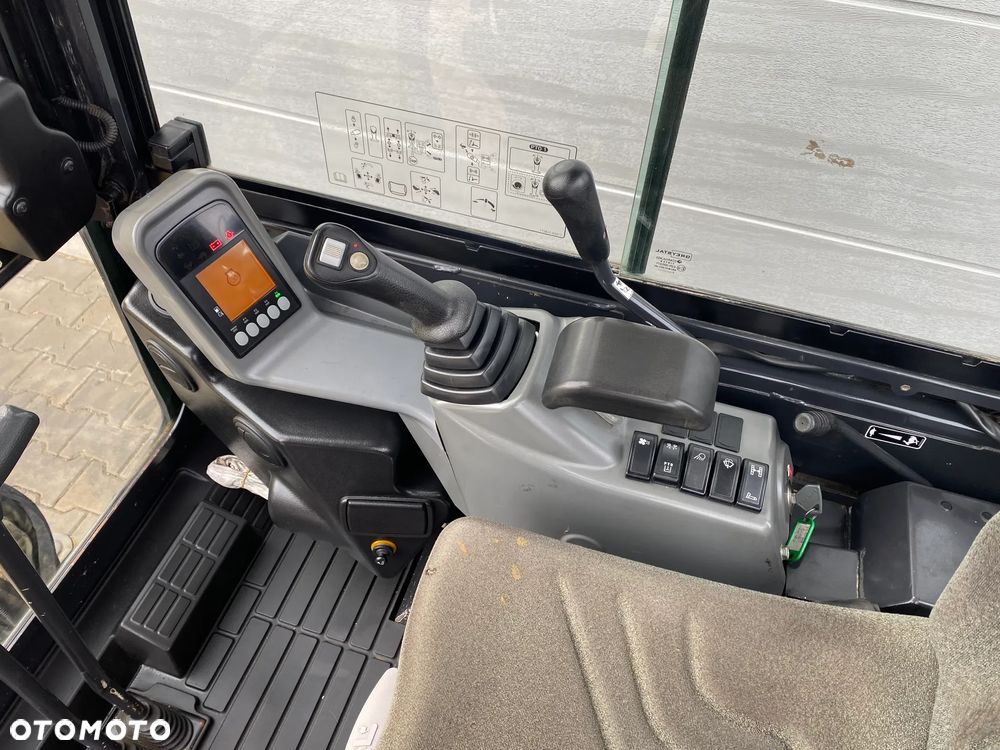 Yanmar SV18 Minikoparka - 16
