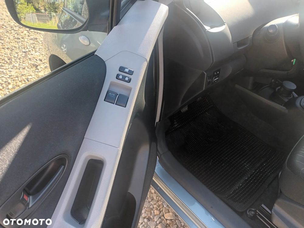 Toyota Yaris 1.33 VVT-i Cool+ - 5