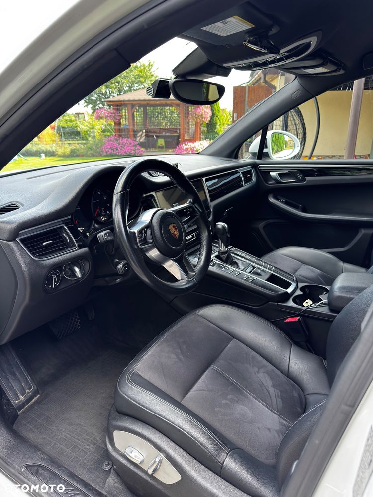 Porsche Macan - 10
