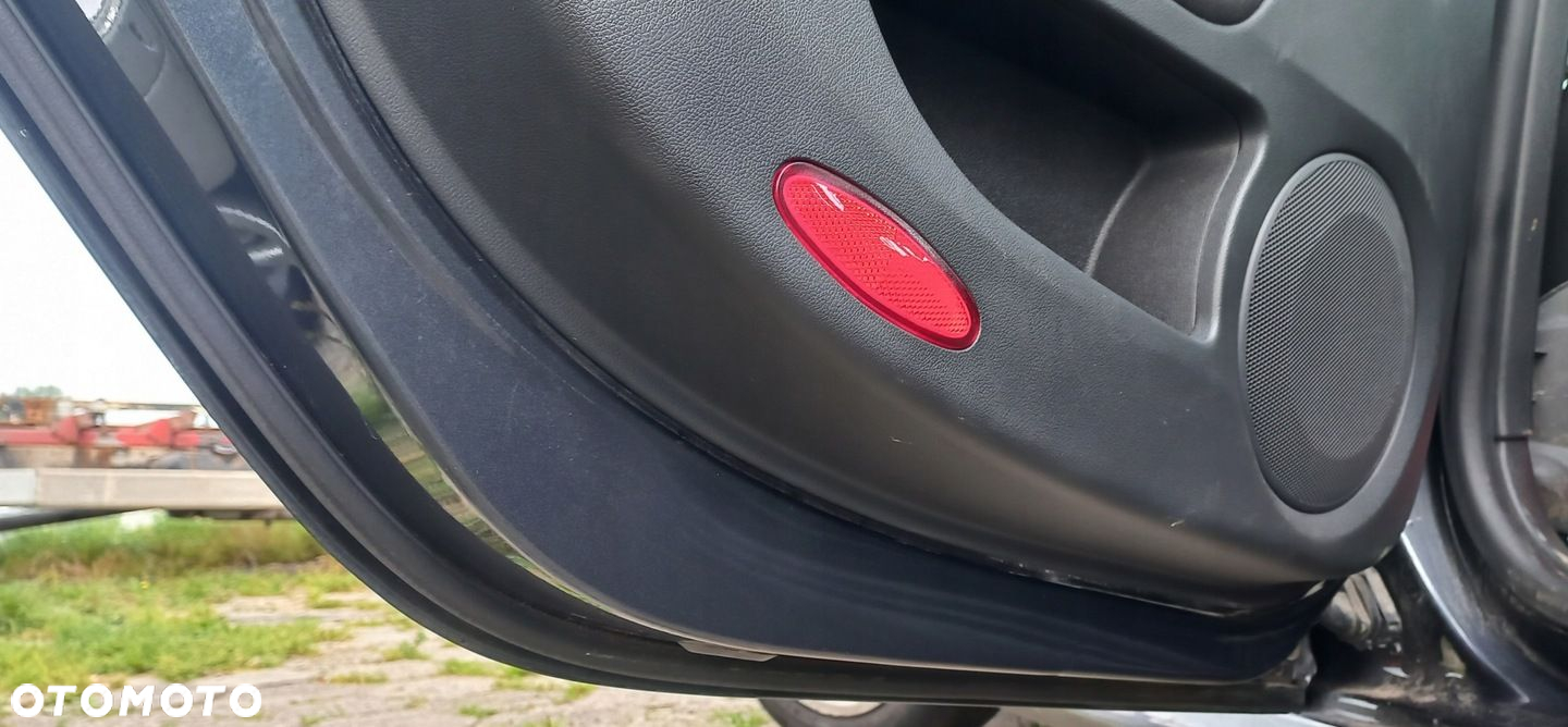 DRZWI TYLNE LEWE RENAULT LAGUNA III TEB 66 - 5