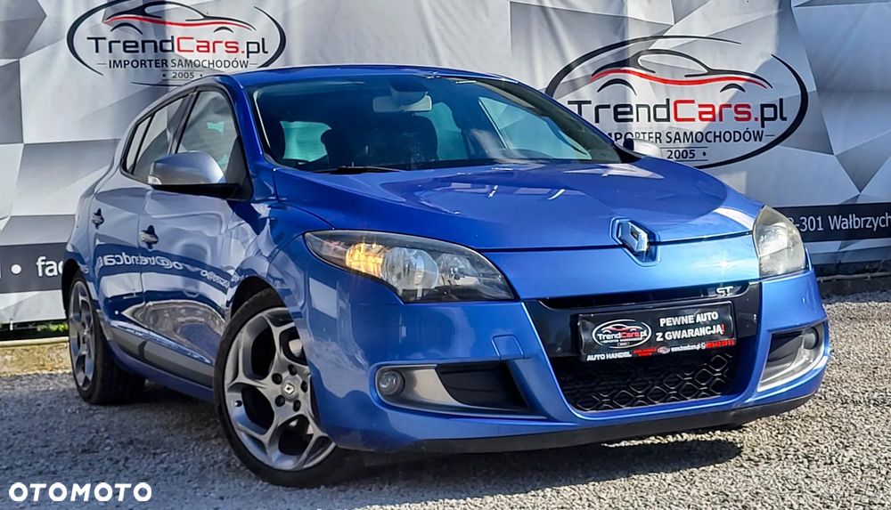 Renault Megane TCe 180 GT - 12
