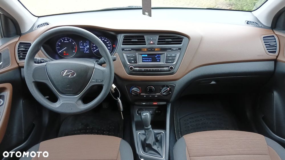 Hyundai i20 1.2 - 13