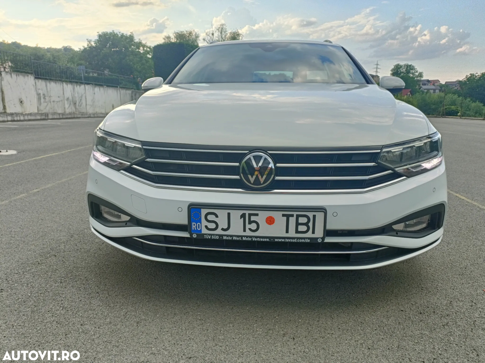 Volkswagen Passat Variant 2.0 TDI SCR DSG Business - 9