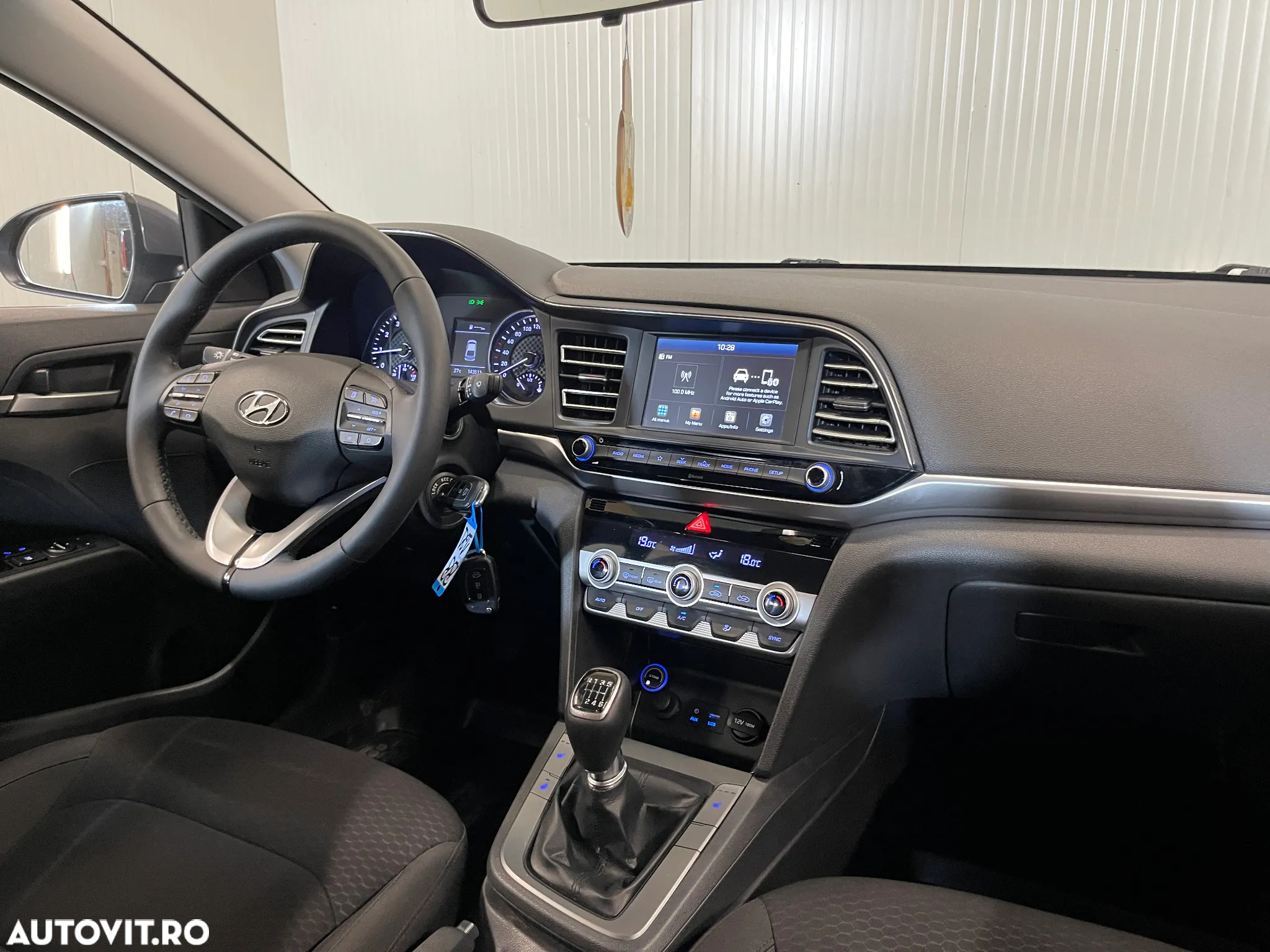 Hyundai Elantra 1.6 MPi Comfort - 8