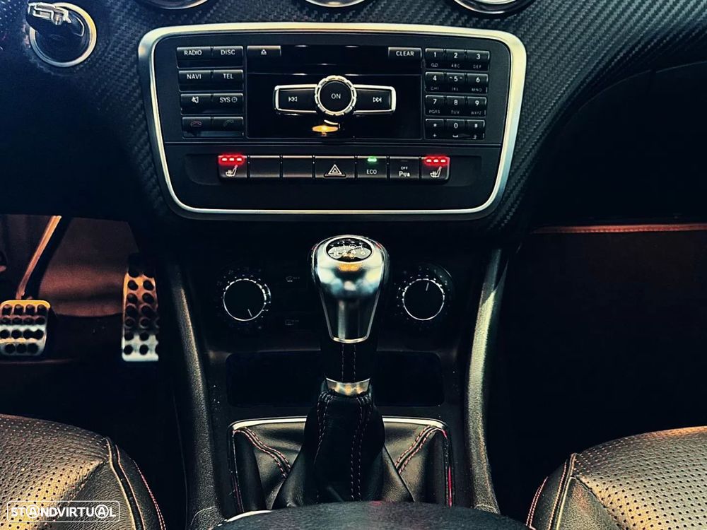 Mercedes-Benz A 200 CDI AMG Line - 32