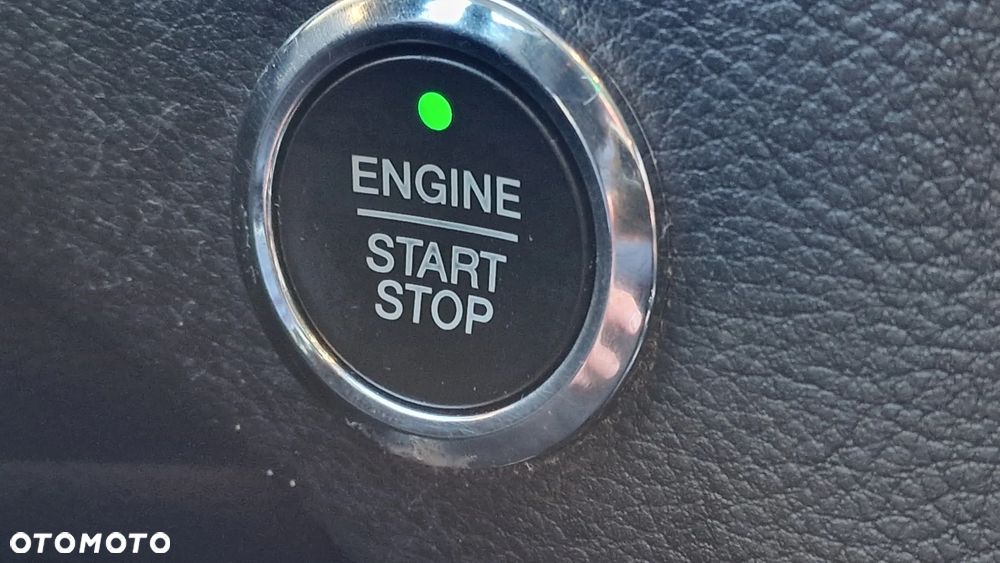 Ford S-Max - 32