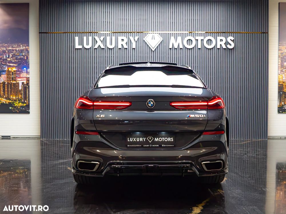BMW X6 M M50i - 12
