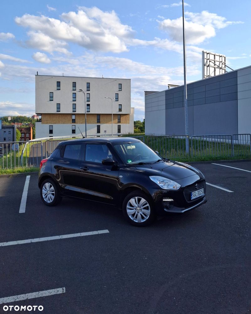 Suzuki Swift 1.2 Dualjet Allgrip Comfort - 4