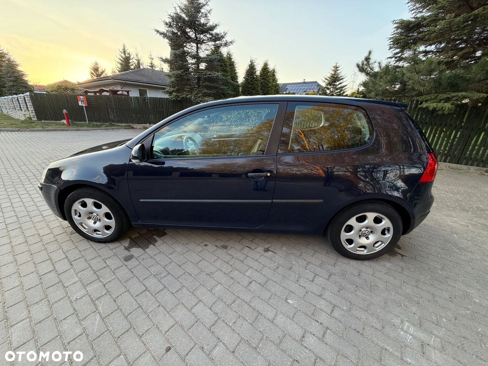 Volkswagen Golf 1.6 Automatik Trendline - 16