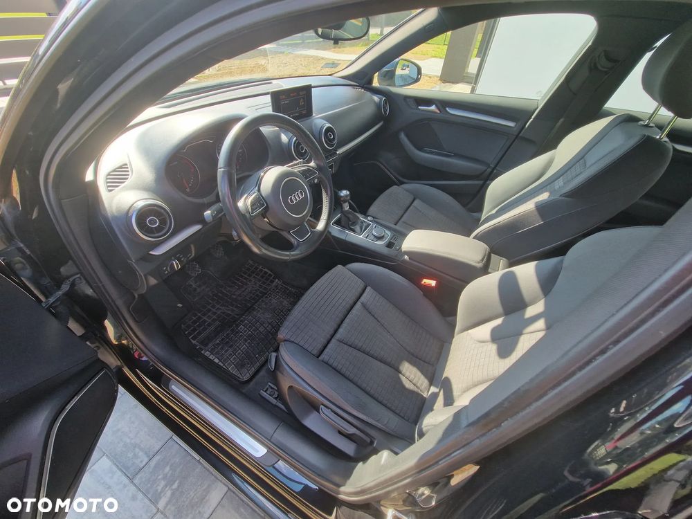 Audi A3 Sportback 2.0 TDI Attraction - 11