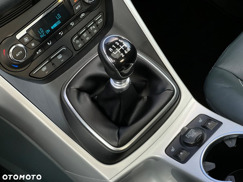 Ford Grand C-MAX - 22