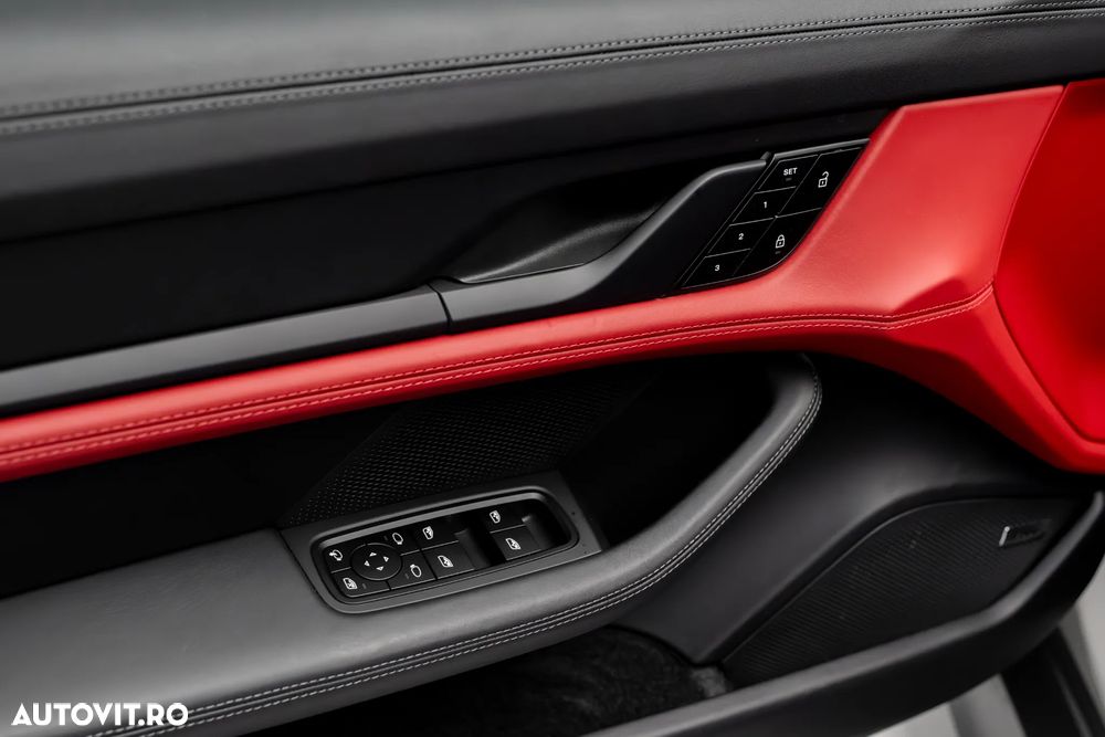 Porsche Taycan Standard - 17