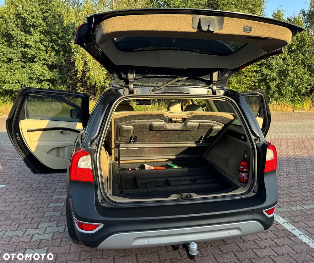 Volvo XC 70 - 36