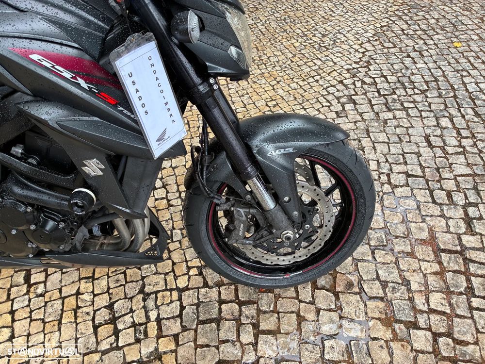 Suzuki GSX 750 S - 5