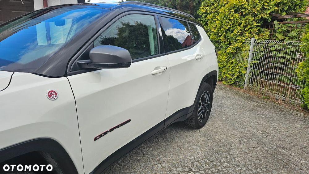 Jeep Compass 2.0 MJD Trailhawk 4WD S&S - 32