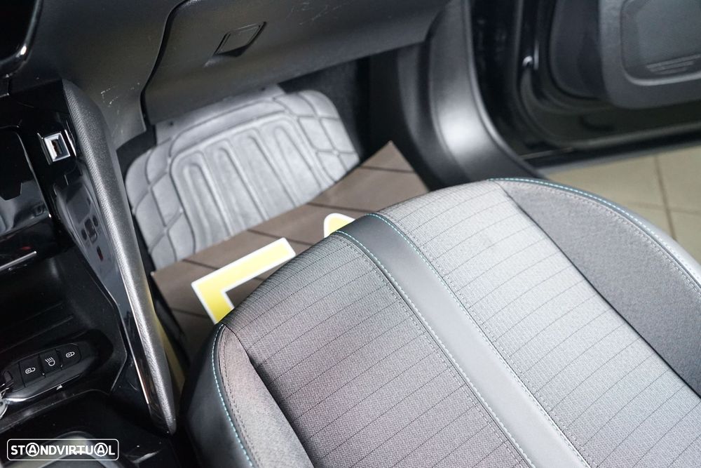 Peugeot 2008 PureTech 100 Allure - 33