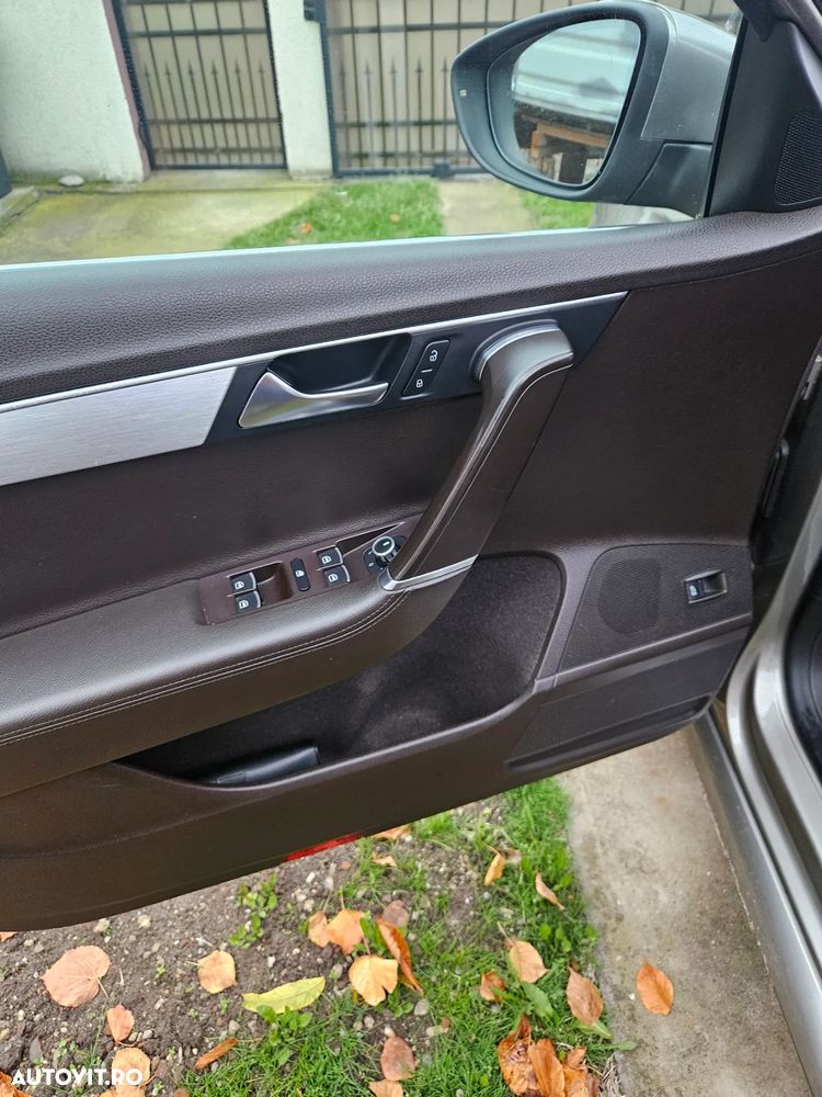 Volkswagen Passat 2.0 TDI BlueMotion Tehnology Highline - 24