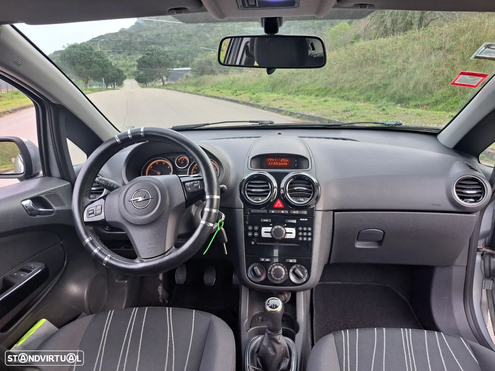 Opel Corsa 1.3 CDTI Stripes - 3