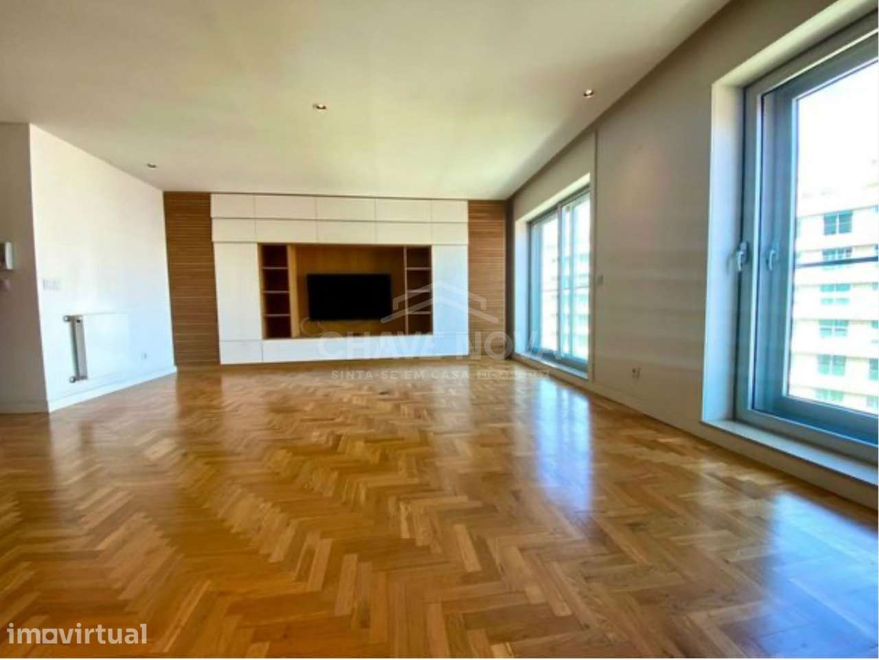 T2 Renovado c/ 2 Lugares de Garagem em Matosinhos Sul - Grande imagem: 4/23