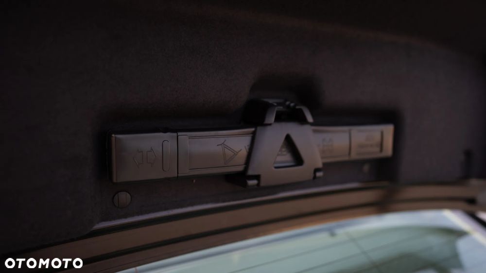 Peugeot 508 1.6 e-THP Allure S&S - 37