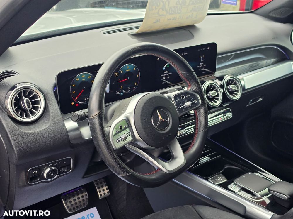 Mercedes-Benz GLB - 10
