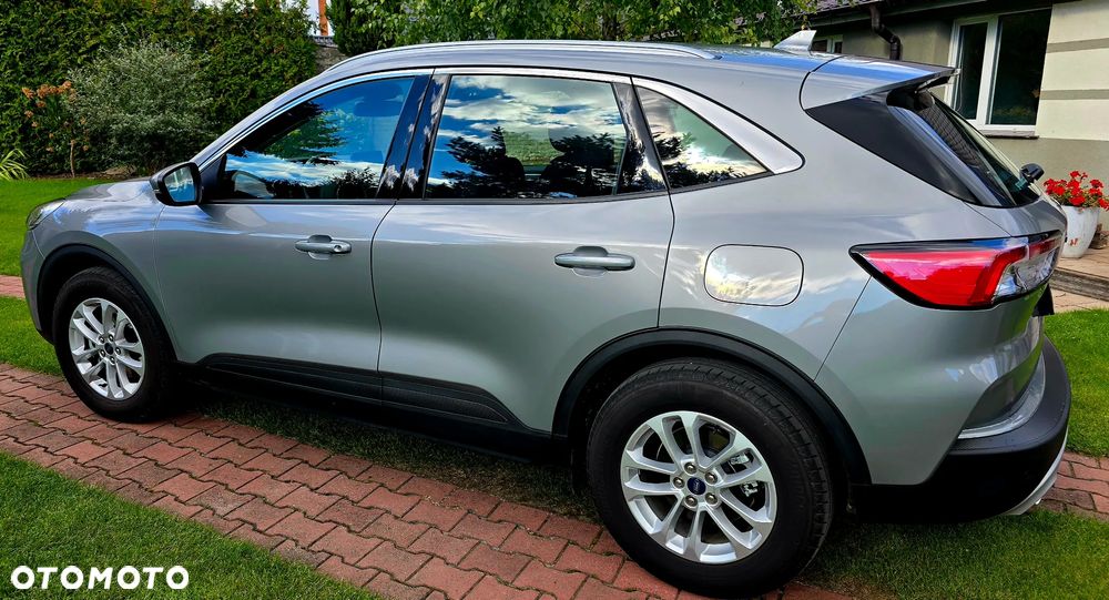 Ford Kuga - 4