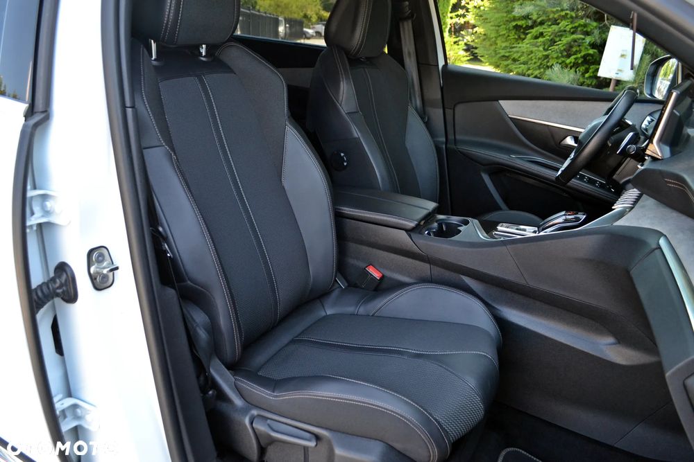 Peugeot 5008 - 26