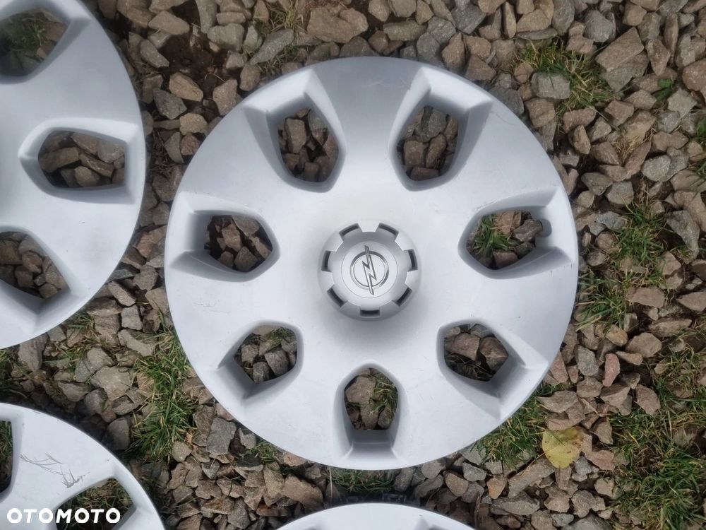 OPEL ASTRA J,ZAFIRA C kolpaki Oryginalne 17" srebrny 4szt,db stan - 2