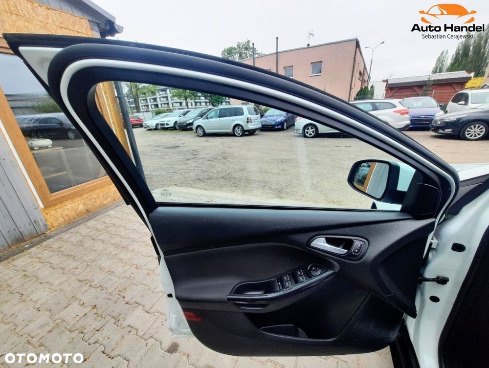 Ford Focus 2.0 TDCi Titanium ASS - 28