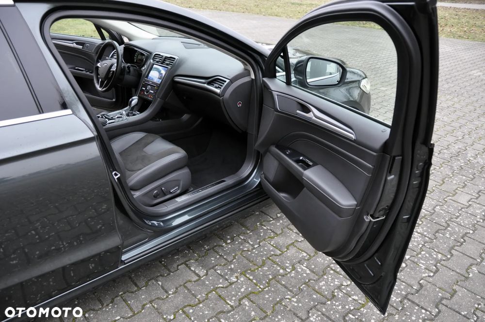 Ford Mondeo 2.0 TDCi Titanium PowerShift - 23