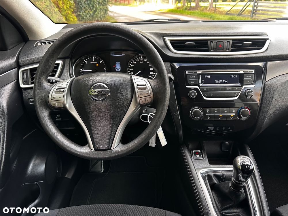 Nissan Qashqai 1.5 dCi N-Connecta - 24