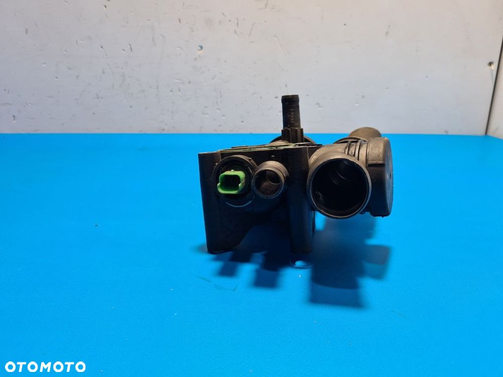 OBUDOWA TERMOSTATU FORD S-MAX - 7