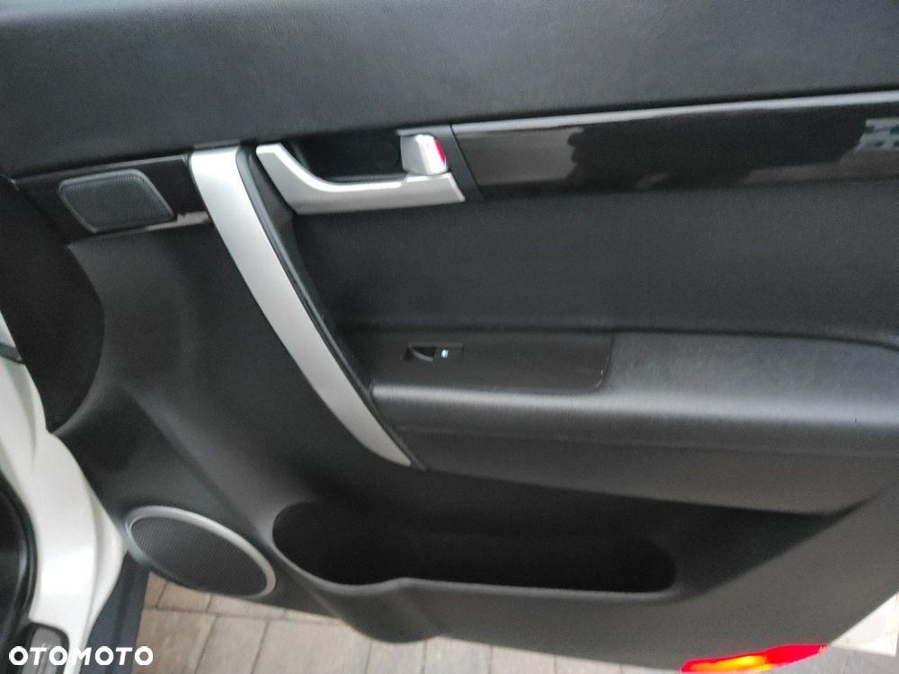 Chevrolet Captiva 2.2 2WD LT+ - 21