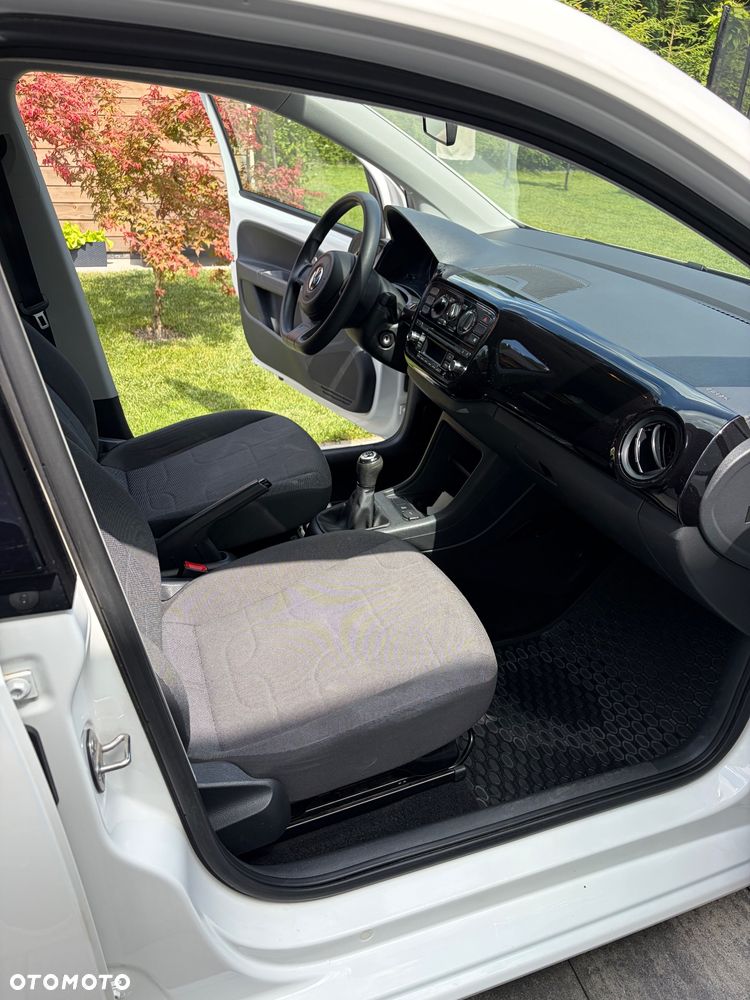 Volkswagen up! 1.0 move - 10