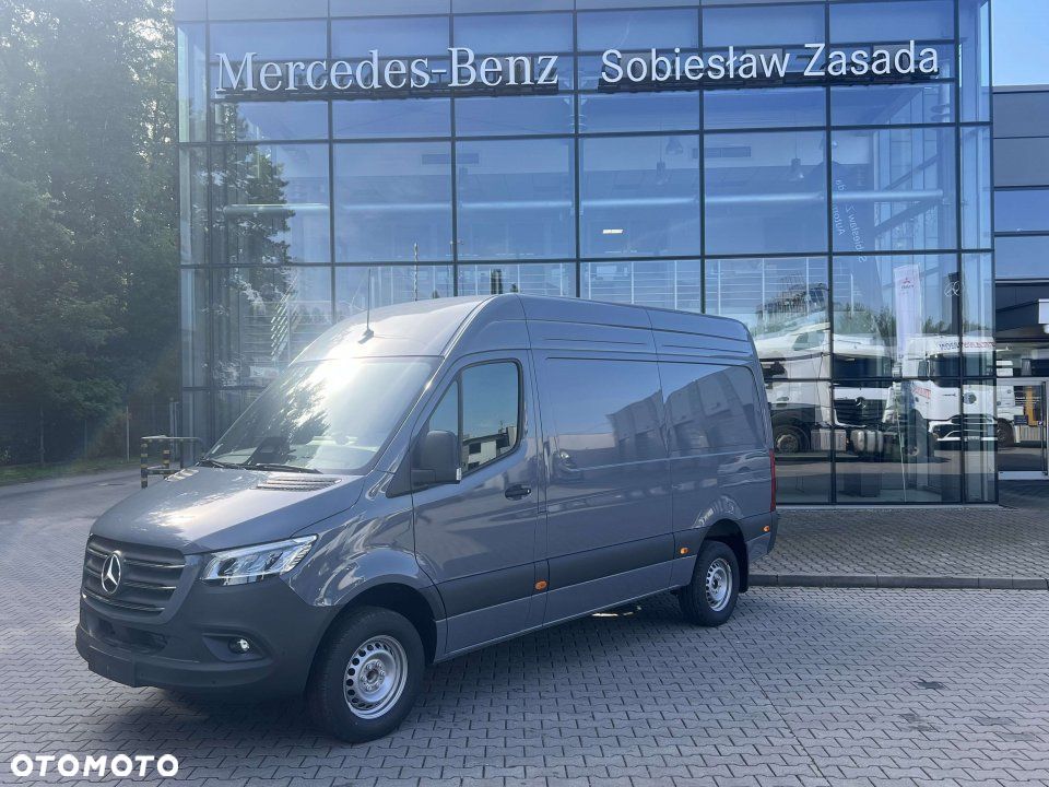 Mercedes-Benz Sprinter - 2