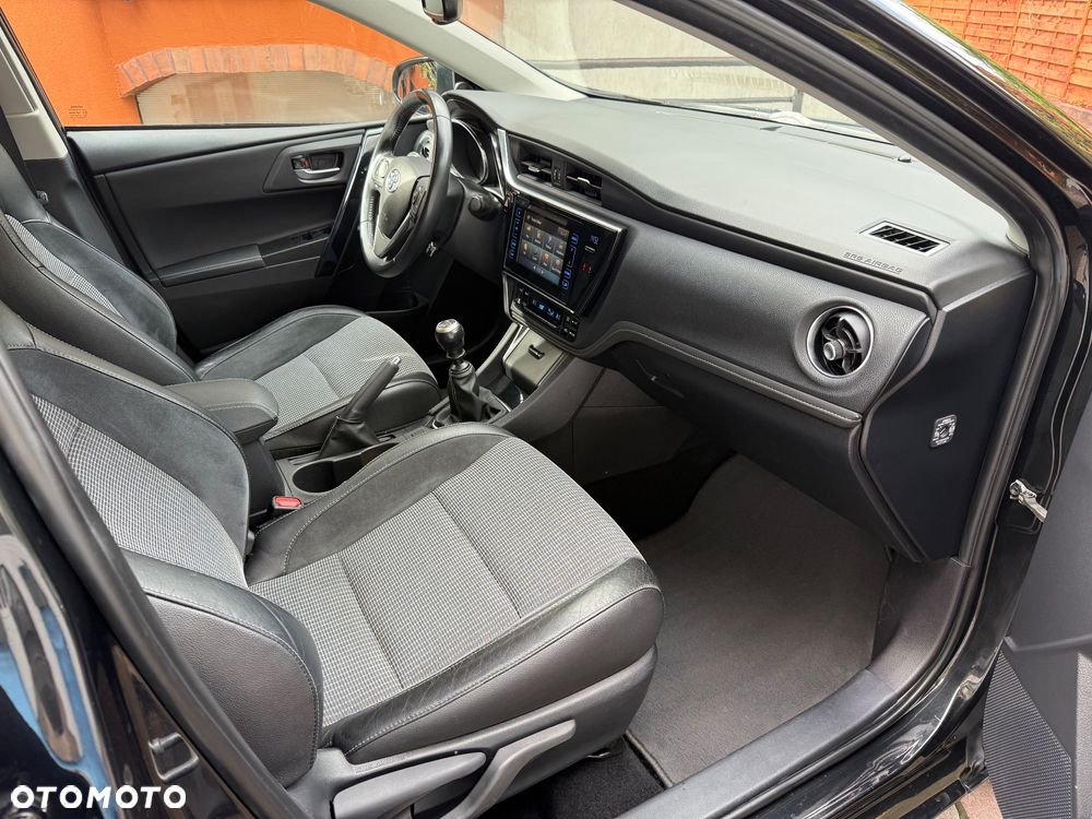 Toyota Auris 1.2 Turbo Executive - 11