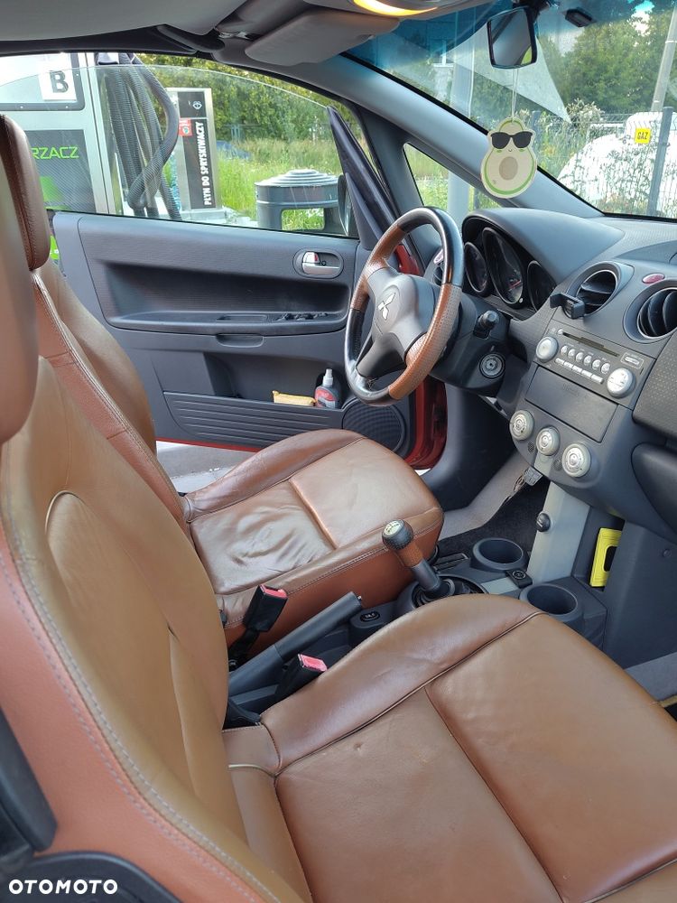 Mitsubishi Colt - 4