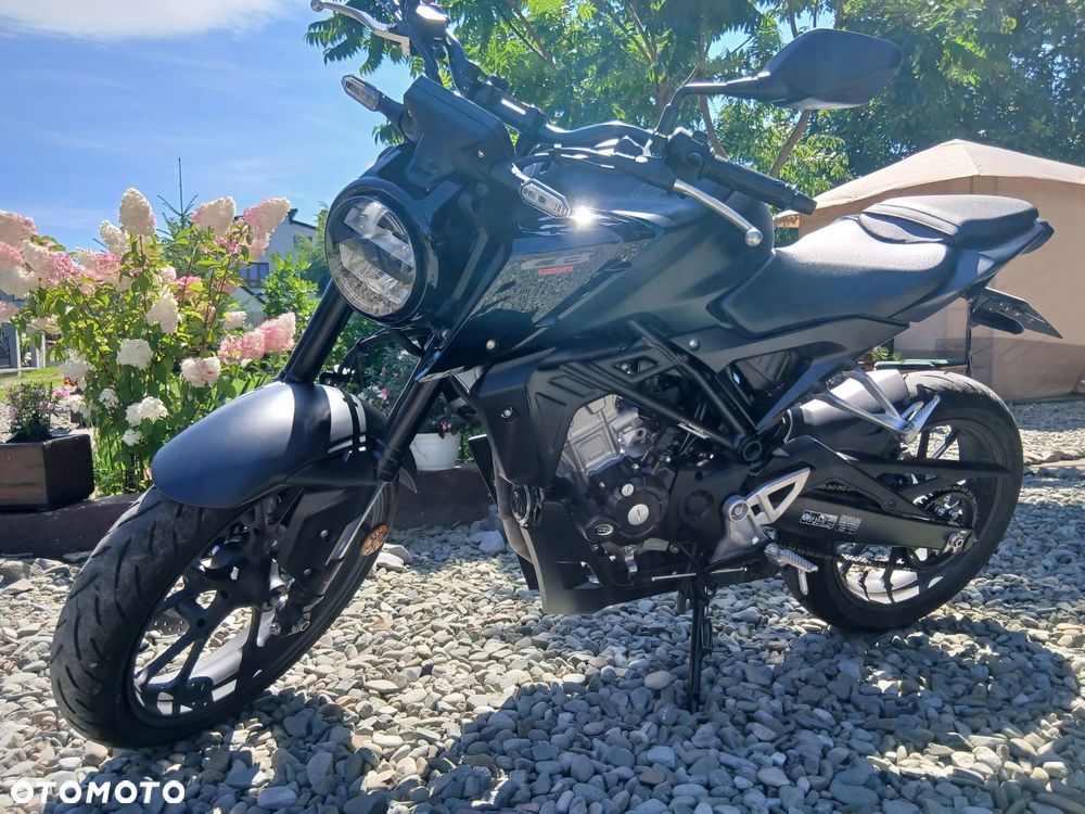 Honda CB - 10