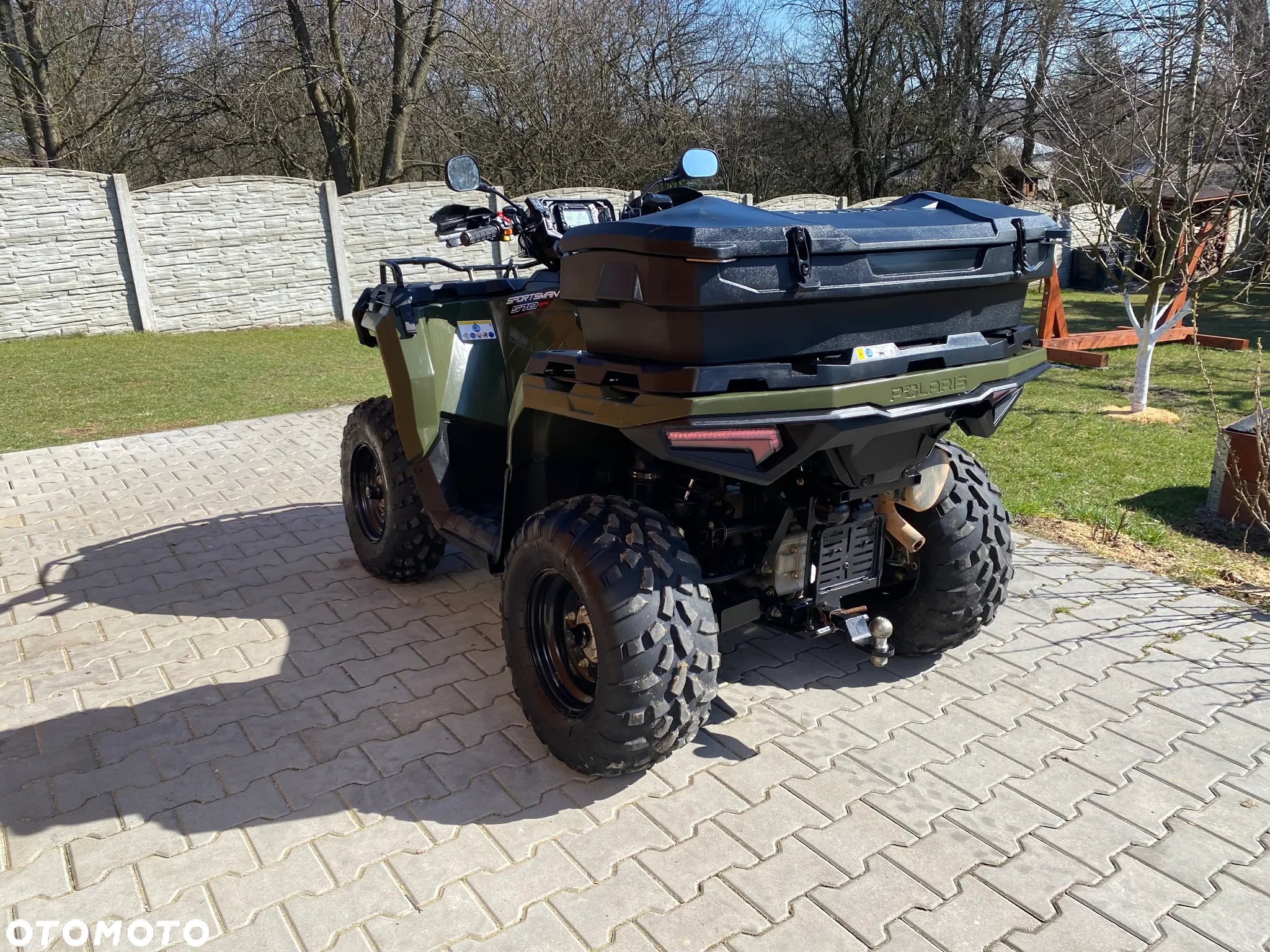 Polaris Sportsman - 12