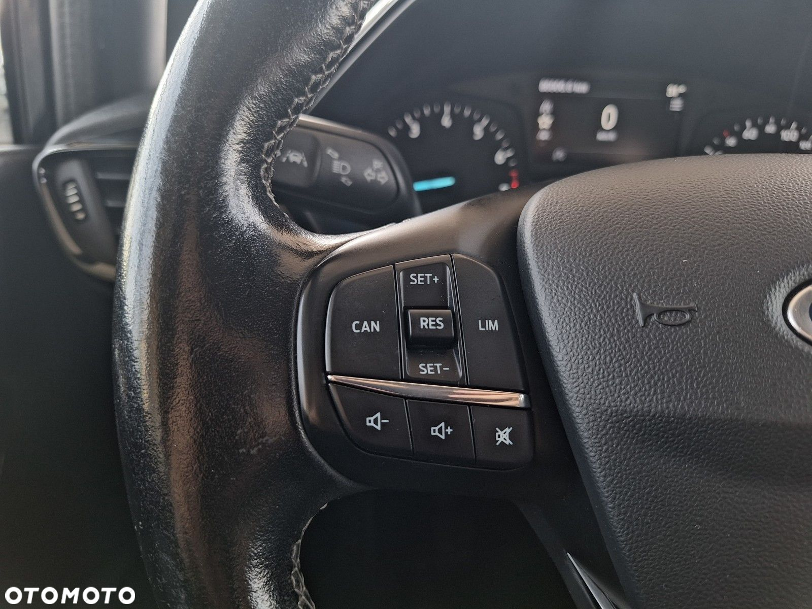 Ford Fiesta 1.0 EcoBoost Trend - 33