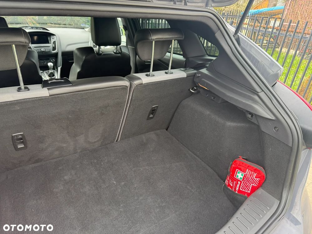 Ford Focus 2.0 TDCi ST - 26