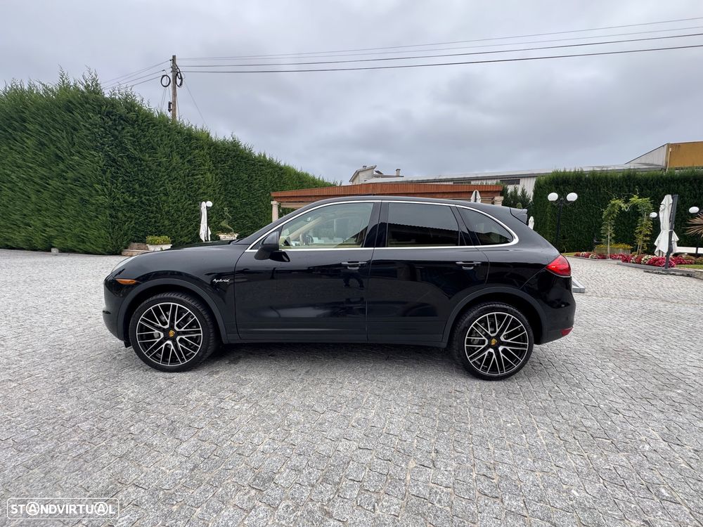 Porsche Cayenne S - 28