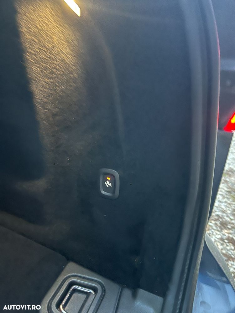 Volvo XC 60 D4 Geartronic Momentum Pro - 11