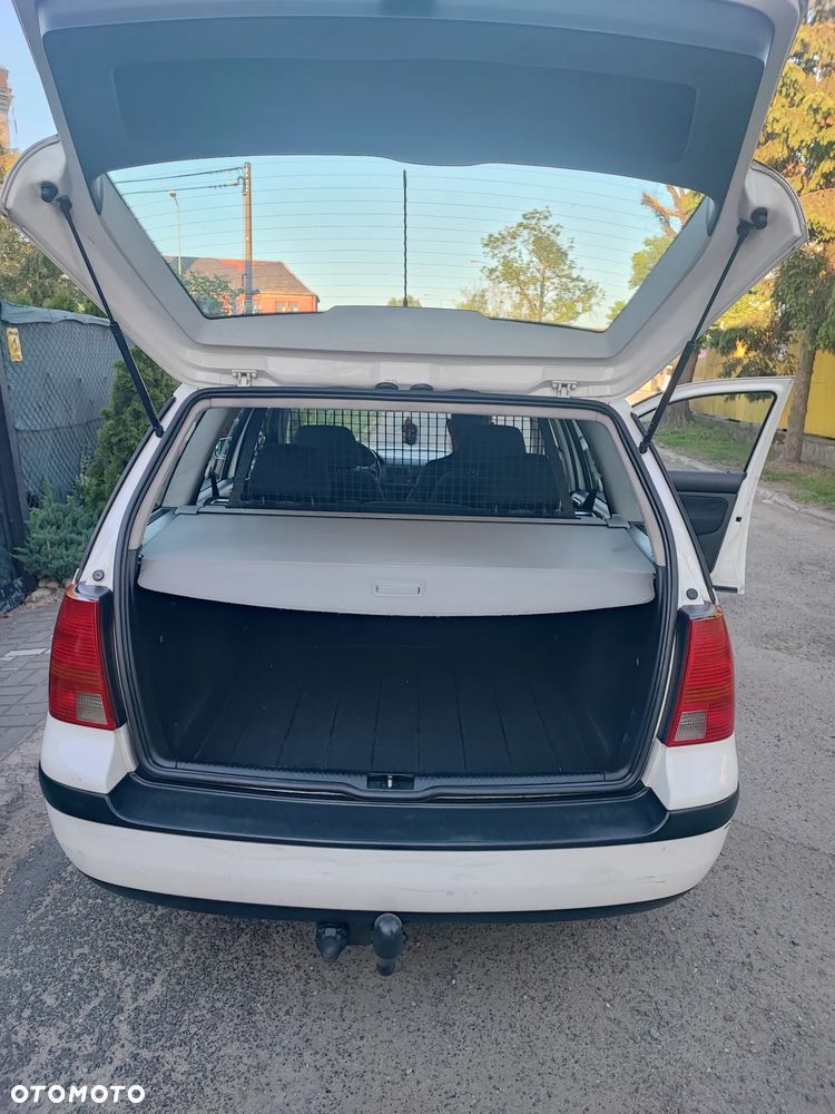 Volkswagen Golf - 4