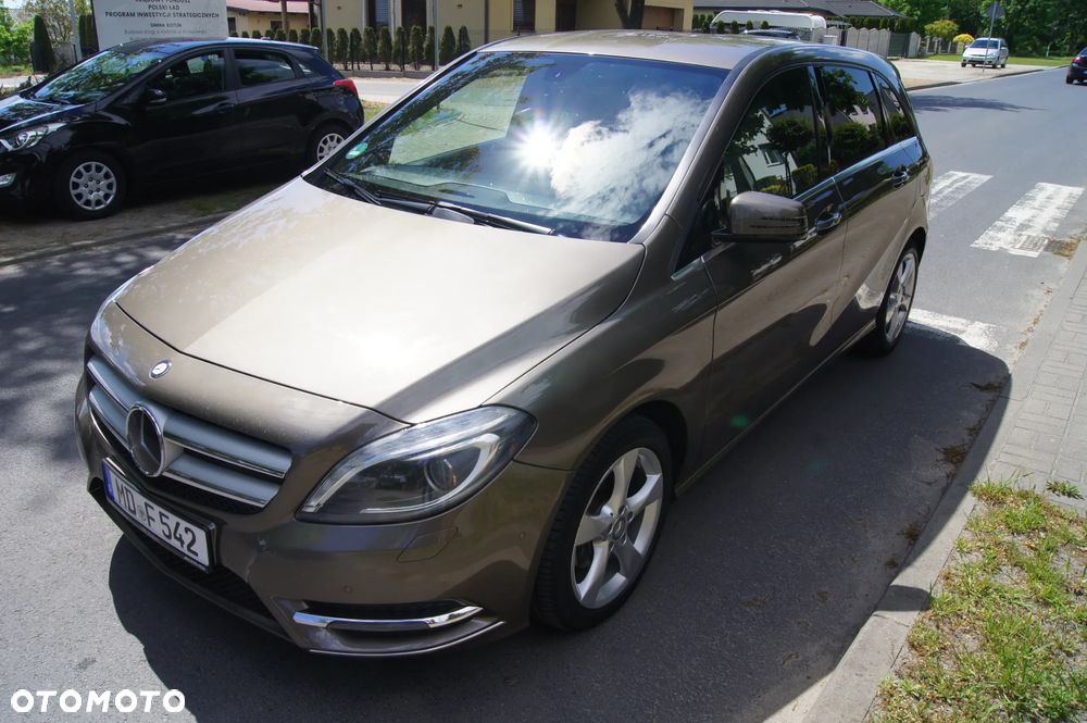 Mercedes-Benz Klasa B 180 CDI (BlueEFFICIENCY) - 3