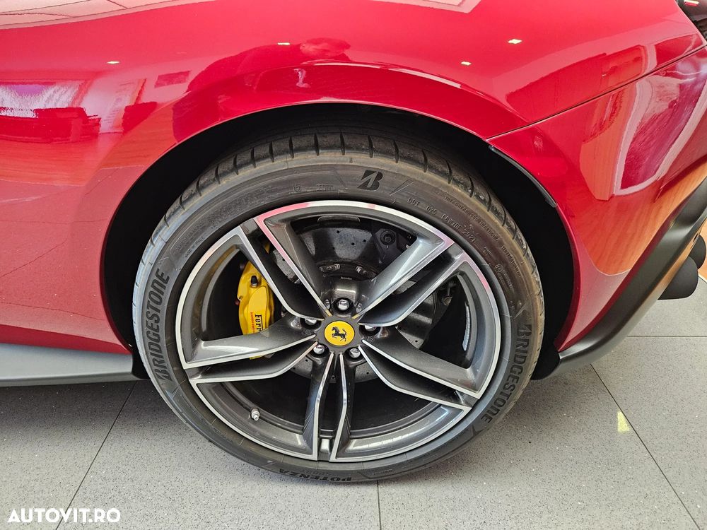 Ferrari Roma - 9